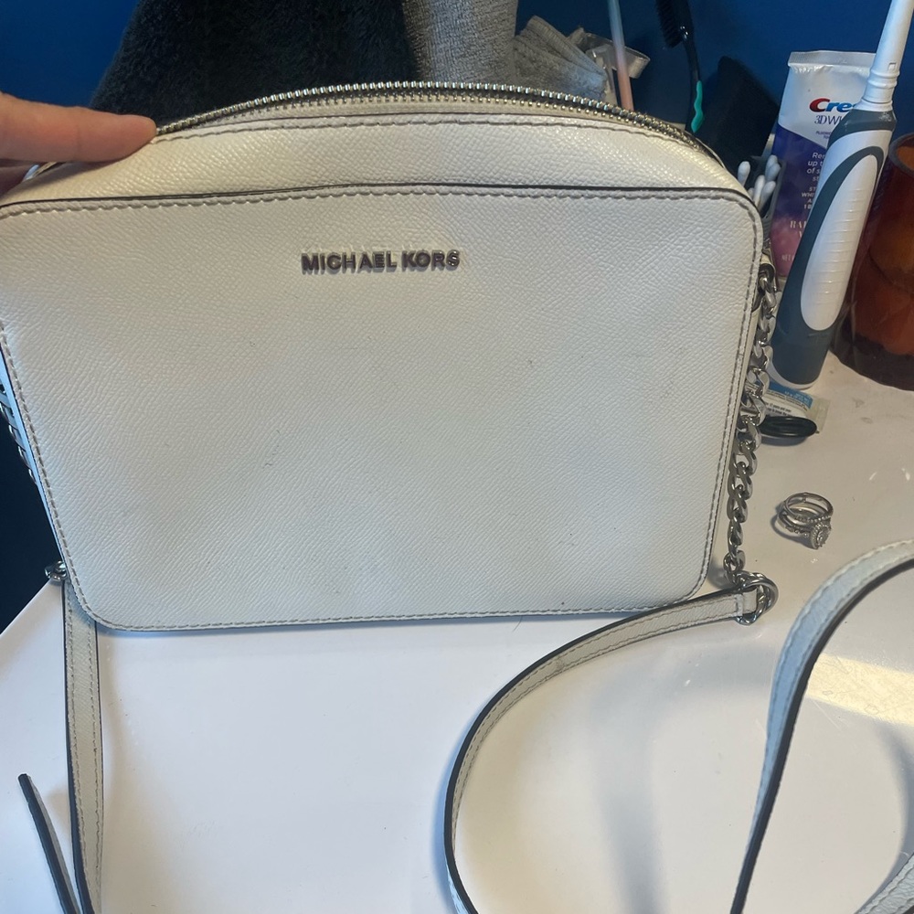 Michael kors jet set cross body